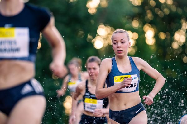 Carolin Hinrichs (VfL Loeningen) ueber 3000m Hindernis  am 28.05.2022 waehrend der World Athletics Continental Tour IFAM Oordegem in Oordegem